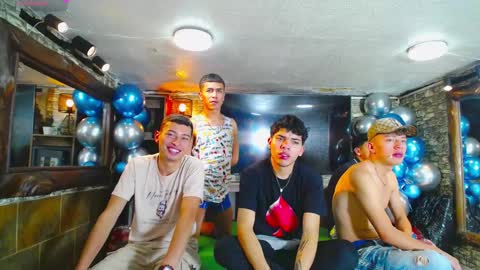 Snapshot of anghelytos chatting on December 16, 2024, 6:38 pm anghelytos online show from December 16, 2024, 6:38 pm