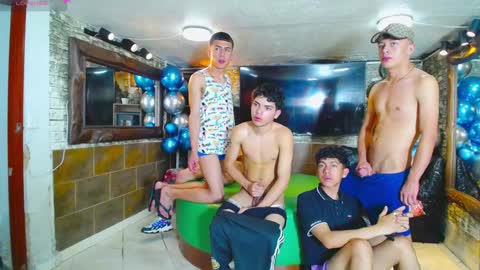 Snapshot of anghelytos chatting on December 16, 2024, 9:41 pm anghelytos online show from December 16, 2024, 9:41 pm