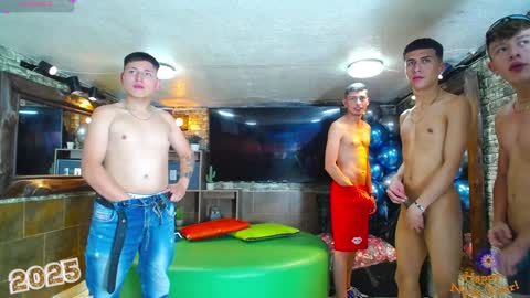 Snapshot of anghelytos chatting on December 20, 2024, 6:45 pm anghelytos online show from December 20, 2024, 6:45 pm