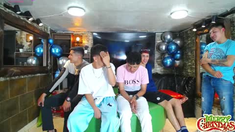 Snapshot of anghelytos chatting on December 24, 2024, 6:39 pm anghelytos online show from December 24, 2024, 6:39 pm