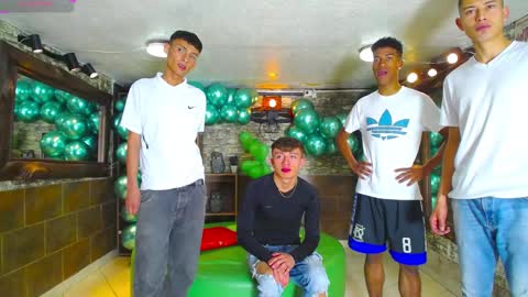 Snapshot of anghelytos chatting on February 8, 2025, 7:38 pm anghelytos online show from February 8, 2025, 7:38 pm