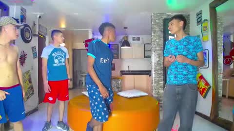 Snapshot of anghelytos chatting on February 13, 2025, 7:42 pm anghelytos online show from February 13, 2025, 7:42 pm