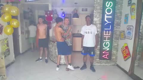 Snapshot of anghelytos chatting on March 4, 2025, 9:11 pm anghelytos online show from March 4, 2025, 9:11 pm