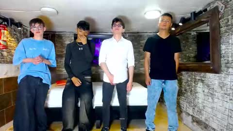 Snapshot of anghelytos chatting on October 5, 2025, 3:05 am anghelytos online show from October 5, 2025, 3:05 am