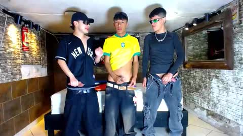 Snapshot of anghelytos chatting on October 7, 2025, 9:34 pm anghelytos online show from October 7, 2025, 9:34 pm