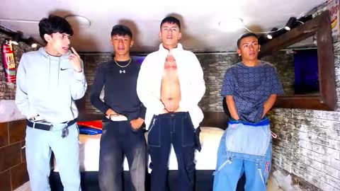 Snapshot of anghelytos chatting on October 14, 2025, 9:15 pm anghelytos online show from October 14, 2025, 9:15 pm