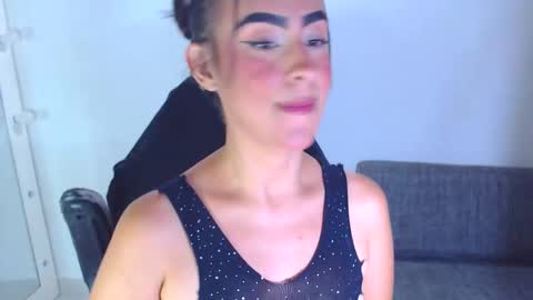 IG angie dreamgirl01 online show from November 7, 2025, 12:21 am