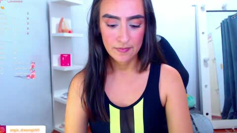 Snapshot of angie_dreamgirl chatting on May 10, 2026, 8:25 pm IG angie dreamgirl01 online show from May 10, 2026, 8:25 pm
