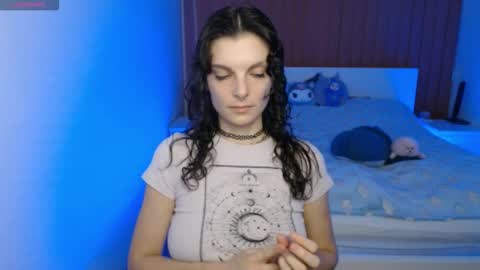 Snapshot of angie_faee chatting on September 24, 2025, 4:43 pm angie_faee online show from September 24, 2025, 4:43 pm