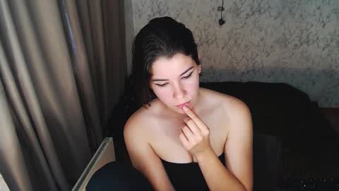 Angie Lorri online show from September 11, 2025, 12:16 pm