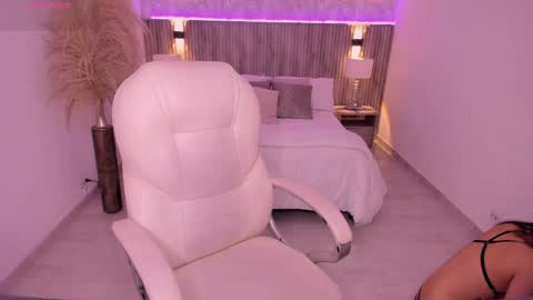 Snapshot of angie_smith_x chatting on April 1, 2026, 3:07 am angie_smith_x online show from April 1, 2026, 3:07 am