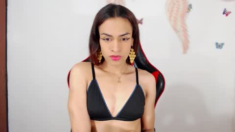 ints marianaroldan945 online show from December 28, 2024, 10:03 am