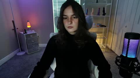 Angie Fae online show from June 1, 2026, 7:15 pm