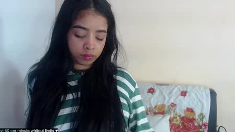 Snapshot of angielee01 chatting on December 16, 2024, 7:48 am Angie y Andres online show from December 16, 2024, 7:48 am