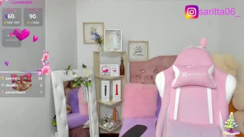 Snapshot of angiie_cute chatting on December 4, 2024, 10:08 pm angie online show from December 4, 2024, 10:08 pm