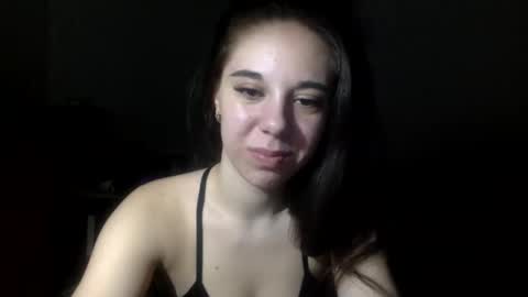 Snapshot of angle_cute05 chatting on May 18, 2026, 9:09 pm Angel Cute online show from May 18, 2026, 9:09 pm