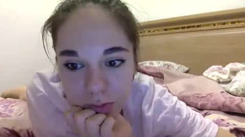 Angel Cute online show from July 23, 2026, 9:57 pm
