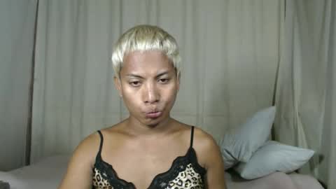 angolahugecock online show from September 9, 2025, 10:26 am