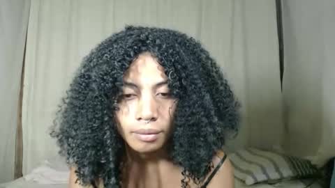 angolahugecock online show from September 25, 2025, 1:59 pm