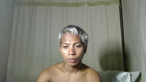 angolahugecock online show from October 8, 2025, 11:41 am