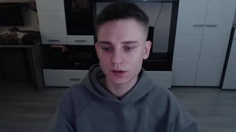 Snapshot of angryzan chatting on October 9, 2025, 4:54 am vodka online show from October 9, 2025, 4:54 am