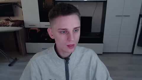 Snapshot of angryzan chatting on October 10, 2025, 5:17 am vodka online show from October 10, 2025, 5:17 am