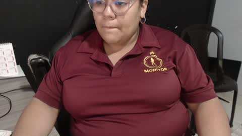 Snapshot of angy_ro12 chatting on January 15, 2025, 3:11 am angy online show from January 15, 2025, 3:11 am