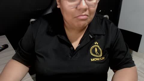 Snapshot of angy_ro12 chatting on January 28, 2025, 2:00 am angy online show from January 28, 2025, 2:00 am