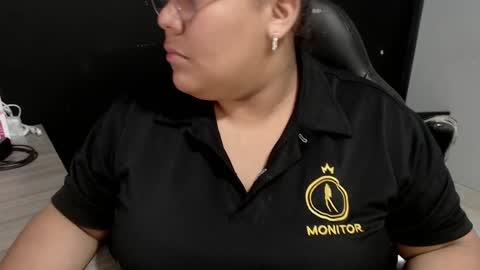 Snapshot of angy_ro12 chatting on March 3, 2025, 10:52 pm angy online show from March 3, 2025, 10:52 pm