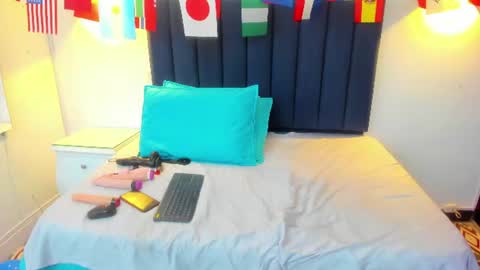 angyrios online show from June 22, 2026, 6:05 pm