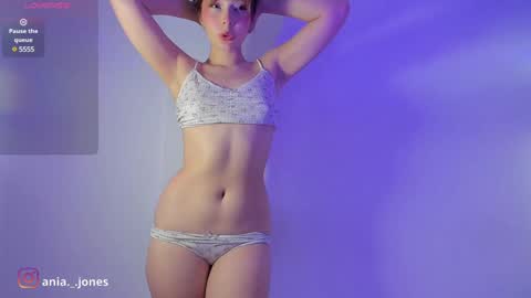 Ania online show from January 7, 2025, 8:31 pm