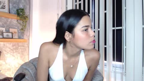     online show from November 22, 2025, 7:13 pm