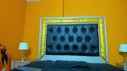 Snapshot of anievans_ chatting on September 21, 2025, 11:01 am Ani  Time schedule 0600 - 1400 GMT -5 online show from September 21, 2025, 11:01 am