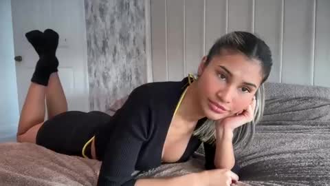 anisha online show from March 12, 2025, 10:05 am