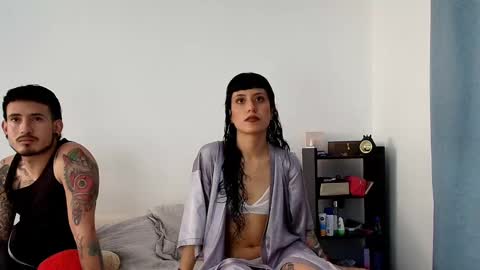 Snapshot of anika_lowen chatting on February 28, 2025, 3:15 pm Anika And Lowen Your Thumbs Up Are Super Important For Us online show from February 28, 2025, 3:15 pm