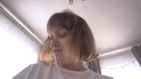 Jenny online show from May 9, 2026, 9:25 am