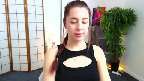 Anika online show from April 29, 2026, 7:23 am