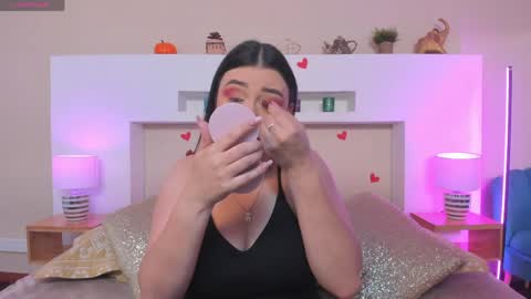 Anika Romano online show from May 2, 2026, 3:39 pm
