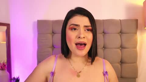Snapshot of anikaromanoff chatting on February 21, 2025, 6:15 pm Lauren Anika online show from February 21, 2025, 6:15 pm