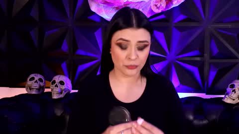 Snapshot of anikaromanoff chatting on October 20, 2025, 4:13 am Lauren Anika online show from October 20, 2025, 4:13 am