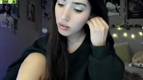 Snapshot of anisa_sweet chatting on November 23, 2025, 9:20 am Anisa Moan from LovenseWet from Tip MenuOpen for Private online show from November 23, 2025, 9:20 am