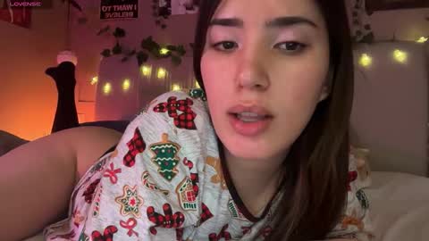 Snapshot of anisa_sweet chatting on January 11, 2026, 4:45 pm Anisa Moan from LovenseWet from Tip MenuOpen for Private online show from January 11, 2026, 4:45 pm