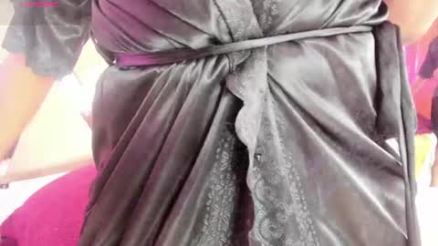 anisha_zambrano online show from July 6, 2026, 1:19 pm