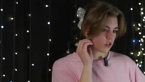 AnishaVivo online show from January 19, 2026, 12:20 pm