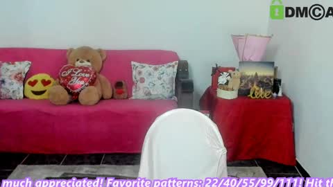 AnissyaX online show from April 9, 2026, 2:44 am