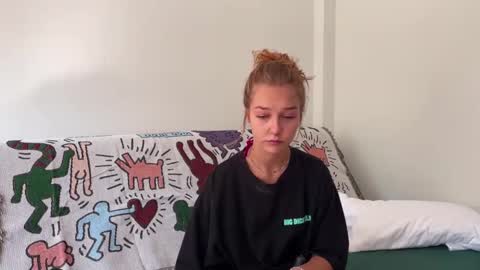 anita__hills online show from December 19, 2024, 8:23 am
