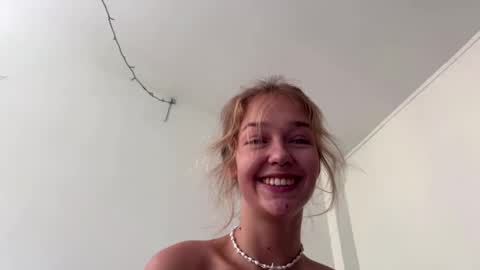 anita__hills online show from December 25, 2024, 4:22 am
