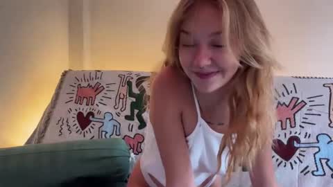 anita__hills online show from February 1, 2025, 12:40 am