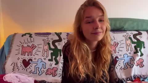 anita__hills online show from February 25, 2025, 3:31 am