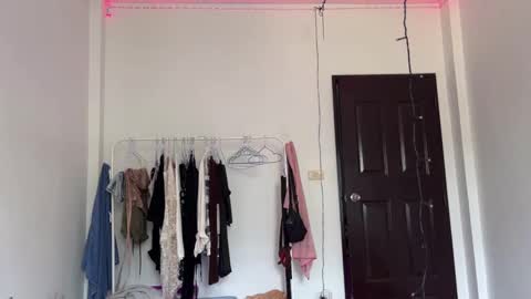 anita__hills online show from March 6, 2025, 4:30 am